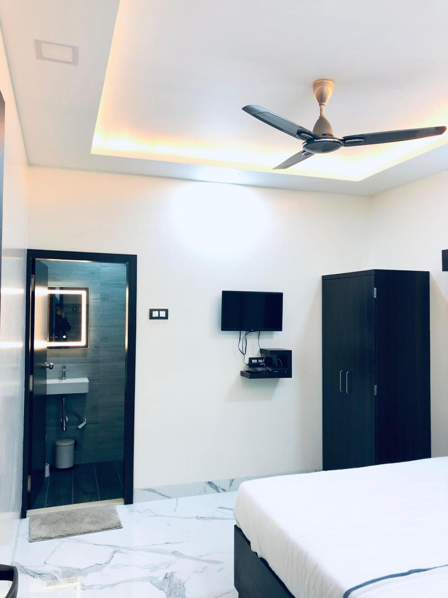 Sameena Guest House Панчгани Екстериор снимка