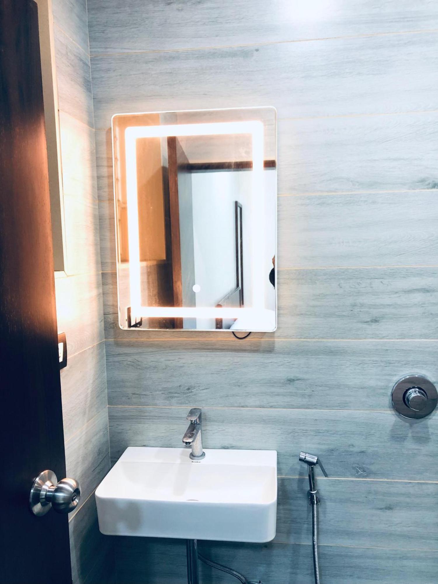 Sameena Guest House Панчгани Екстериор снимка