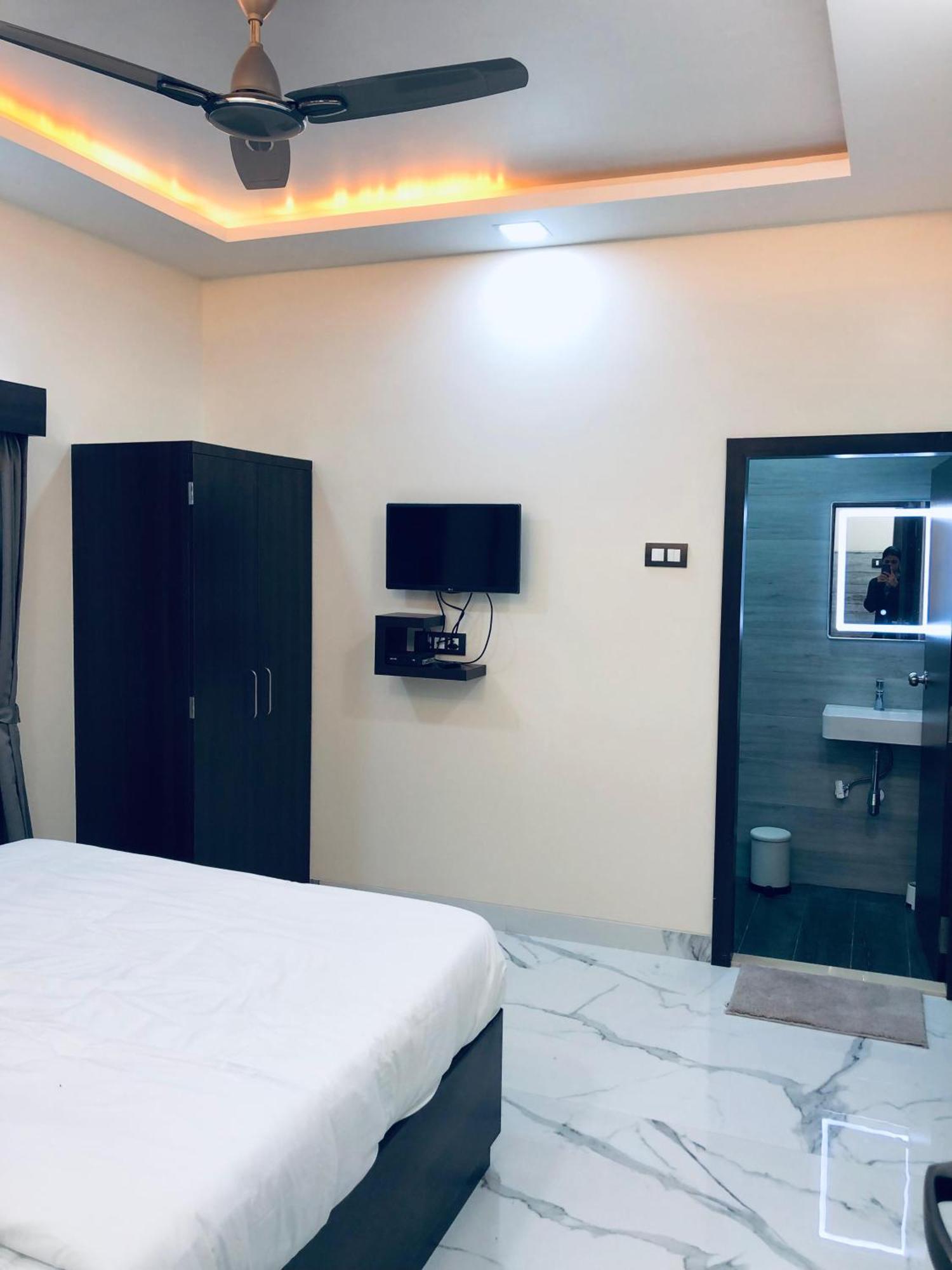 Sameena Guest House Панчгани Екстериор снимка