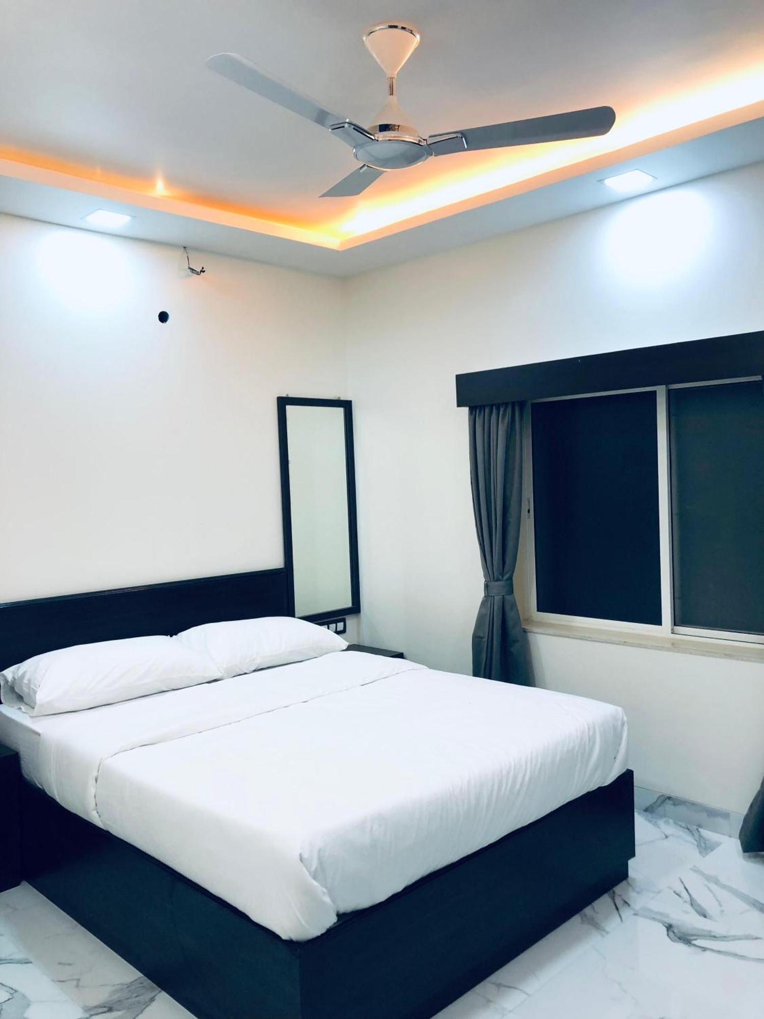 Sameena Guest House Панчгани Екстериор снимка